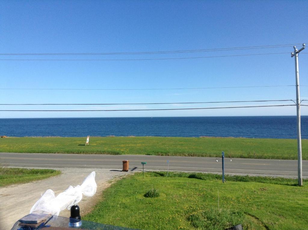 Gîte et Centre de Santé Au Coin De La Berge B&B&Wellness Centre Percé Exterior foto